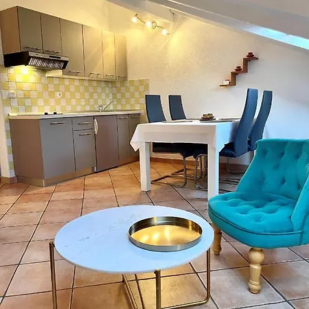 Papilon Apartment *